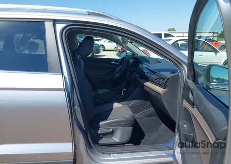 2022 Volkswagen Taos 1.5T Sel z USA, uszkodzony, nr VIN 3VV2X7B23NM075891